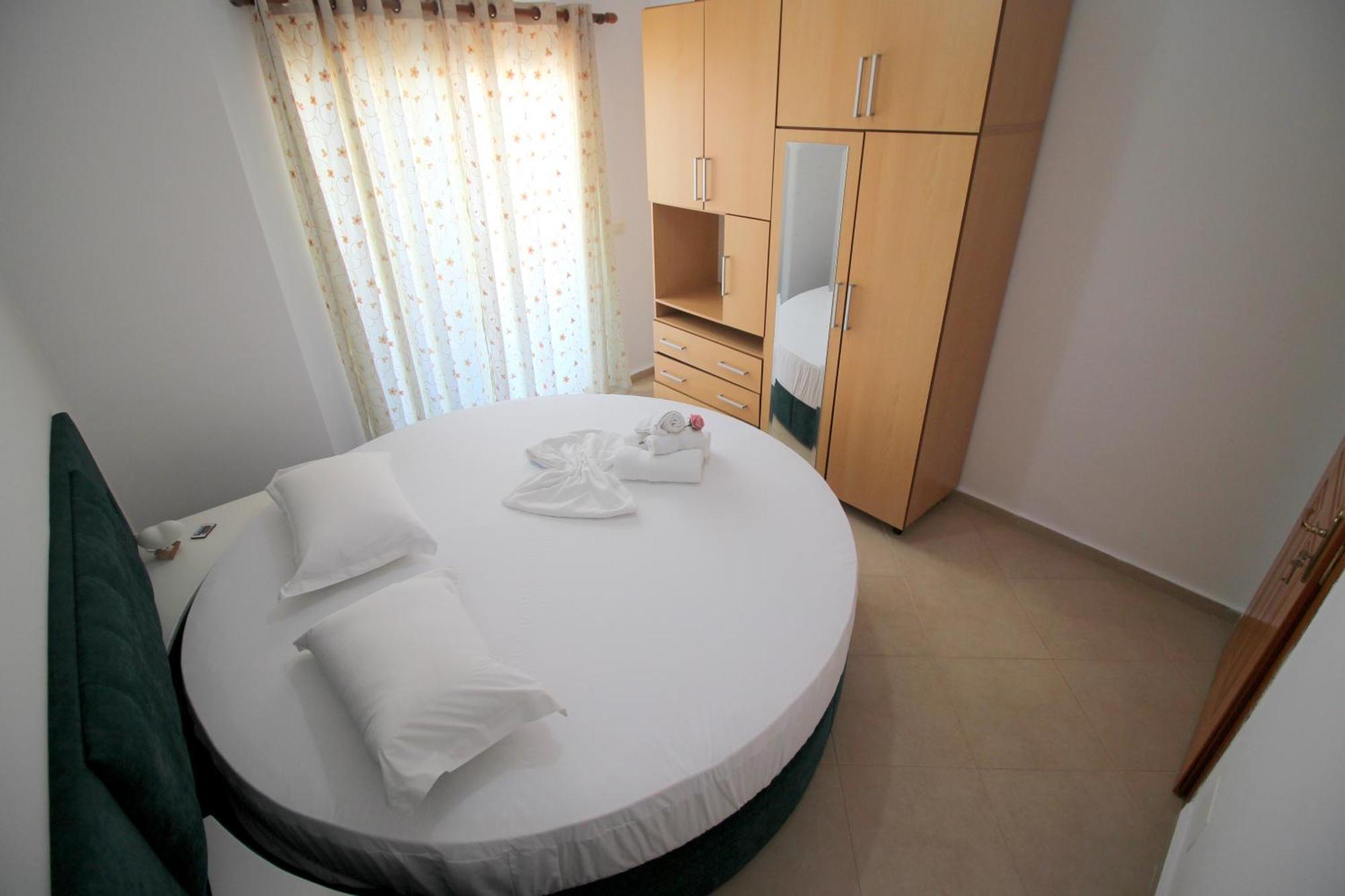 July Seaview Apartments Sarande Exterior photo